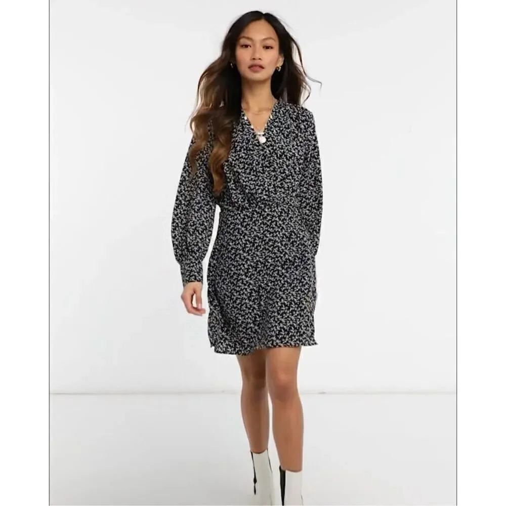& other stories wrap dress white printed black dress 36 (6)
